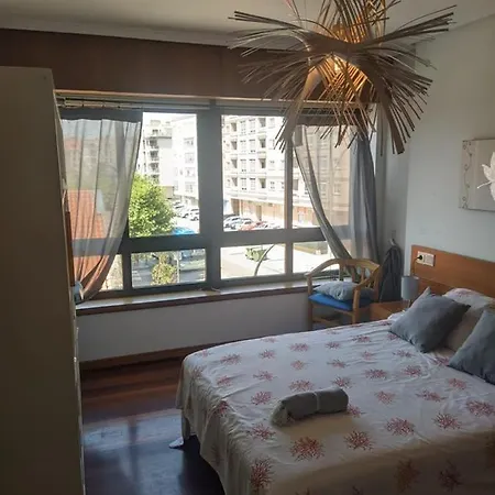 En Primera Linea De Playa. Vilagarcia. Apartment *